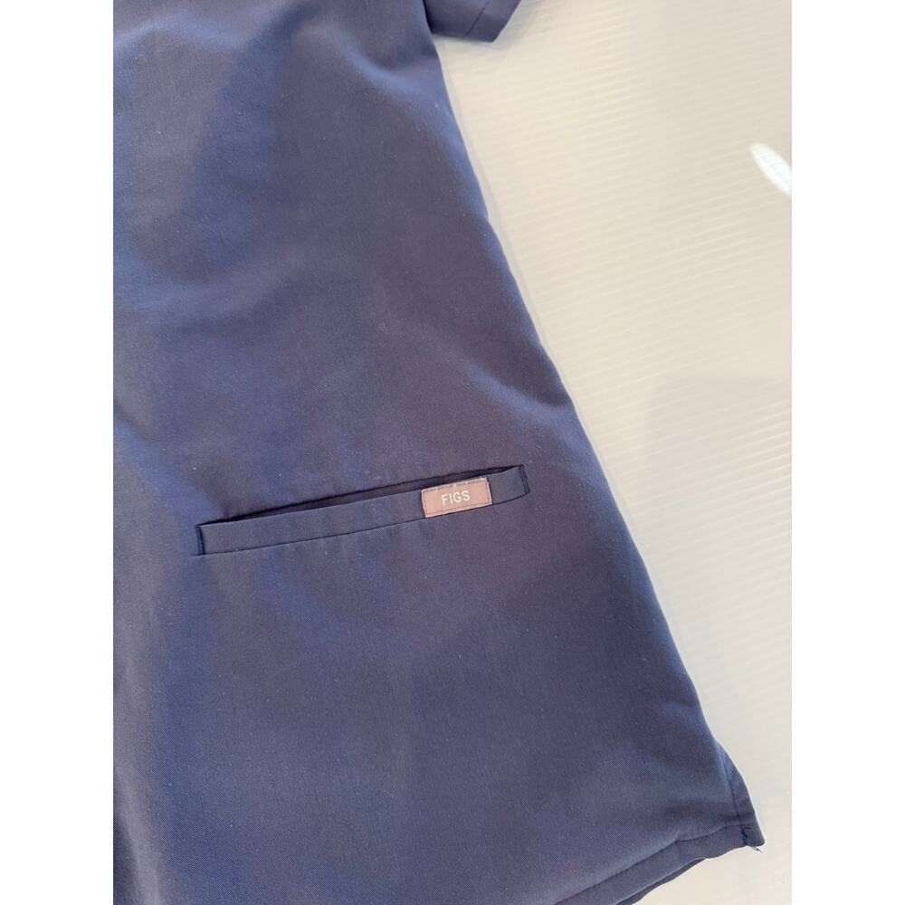 FIGS Casma Scrub Top Women's Medium Space Navy PO 2699 Rare Retired Blue Gray - Picture 4 of 9